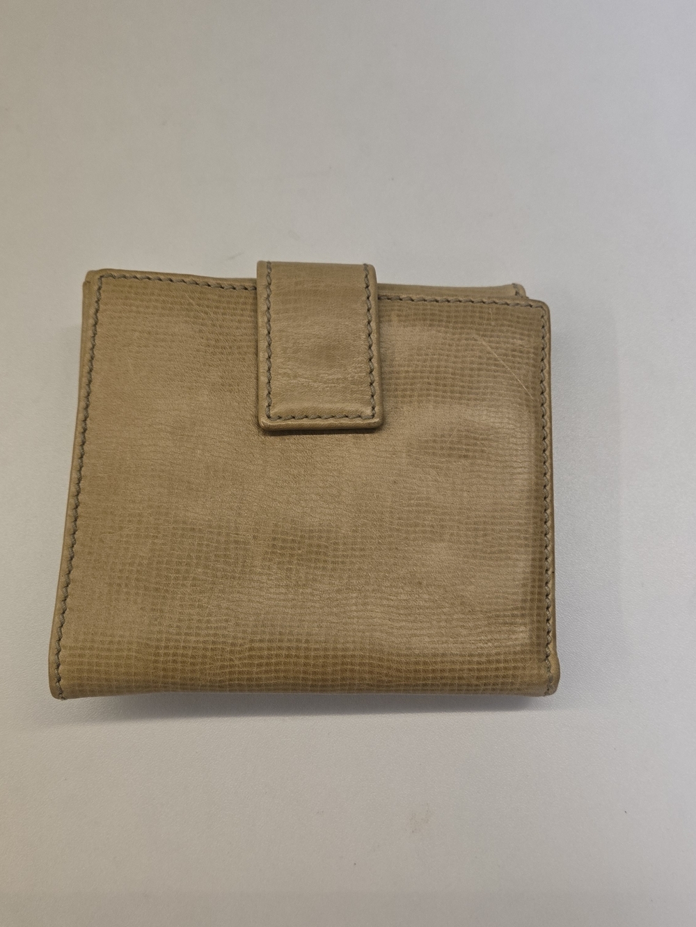Vintage Gucci Tom Ford Hook Bi-Fold Wallet Tan - Good Hardware / As-Is - Picture 6 of 11